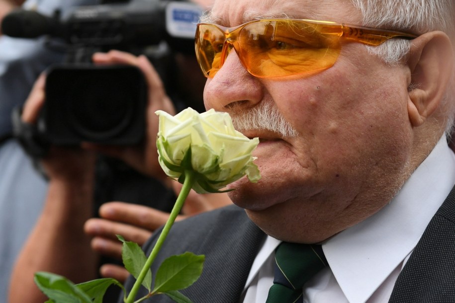 Lech Wałęsa / 	Adam Warżawa    /PAP