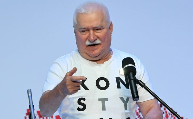 Lech Wałęsa / 	Adam Warżawa    /PAP