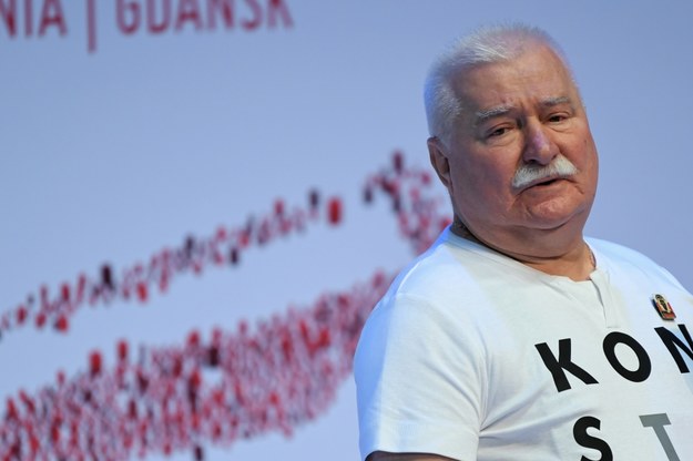 Lech Wałęsa / 	Adam Warżawa    /PAP