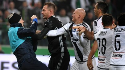 Lech złożył protest ws. kar z meczu z Legią, chce zawieszenia dla Malarza. "Chwyty z MMA" [FILMY]
