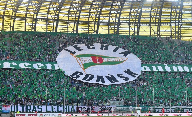 Lechia pokonała Akademiję. Mecz został na chwilę przerwany przez zamieszki