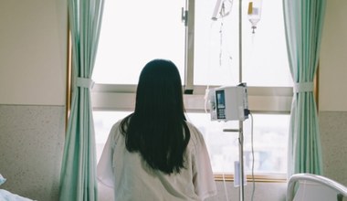 Leczenia onkologicznego szukają poza Polską. Terminy są szybsze, terapie inne 