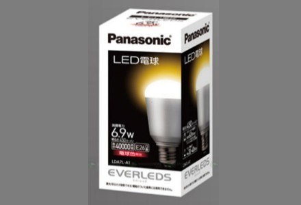 LED-owa żarówka produkcji Panasonic - czy rzeczywiście wytrzyma 19 lat /materiały prasowe