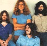 Led Zeppelin (Bonham drugi z prawej) /
