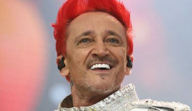 Ledwo Wiśniewski wszedł na scenę, a już wszyscy wstali. To się nazywa show
