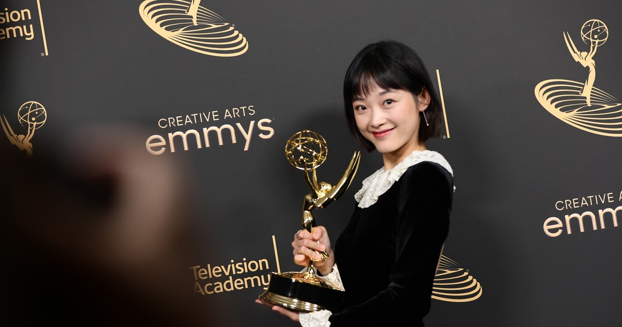 Lee Yoo-mi  z nagrodą Emmy /Matt Winkelmeyer/WireImage /Getty Images