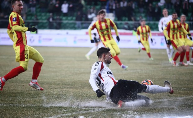 Legia na dnie. Papszun: Szereg infantylnych błędów