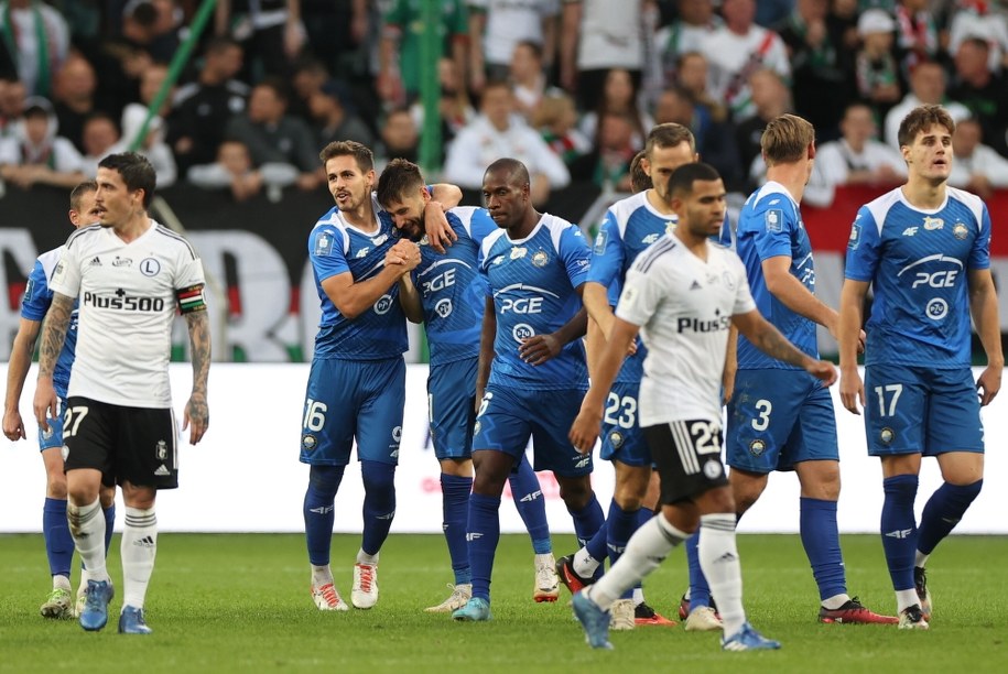 Legia Warszawa przegrała u siebie ze Stalą Mielec w 13. kolejce ekstraklasy /	Leszek Szymański   /PAP