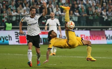 Legia wygrała i awansuje! Trafili Duda i Saganowski 