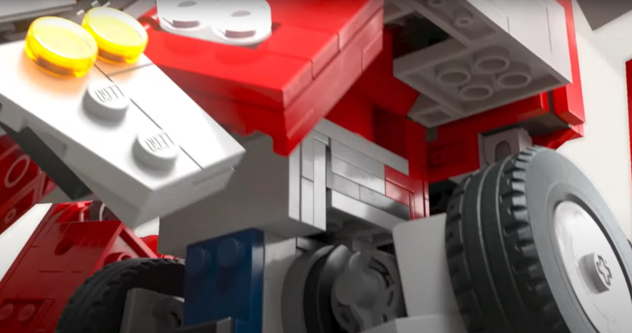 LEGO Optimus Prime - fragment filmu promującego nowy zestaw /materiały prasowe