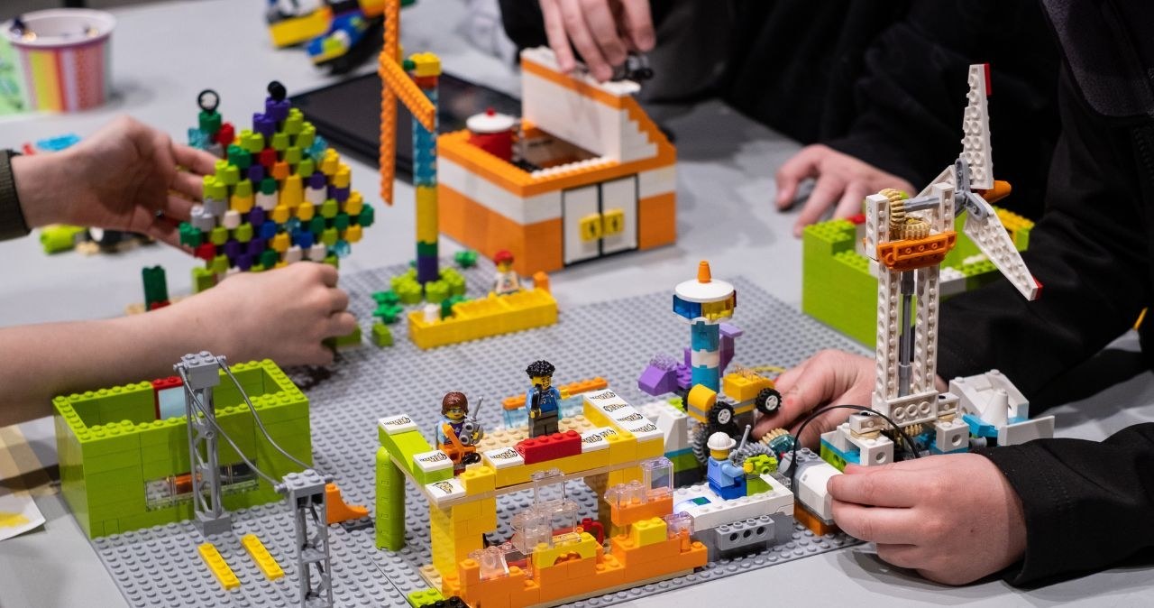 LEGO w Kauflandzie: wielka wyprzedaż klocków! Co warto wziąć, zanim zniknie z półek? /adobestock /INTERIA.PL