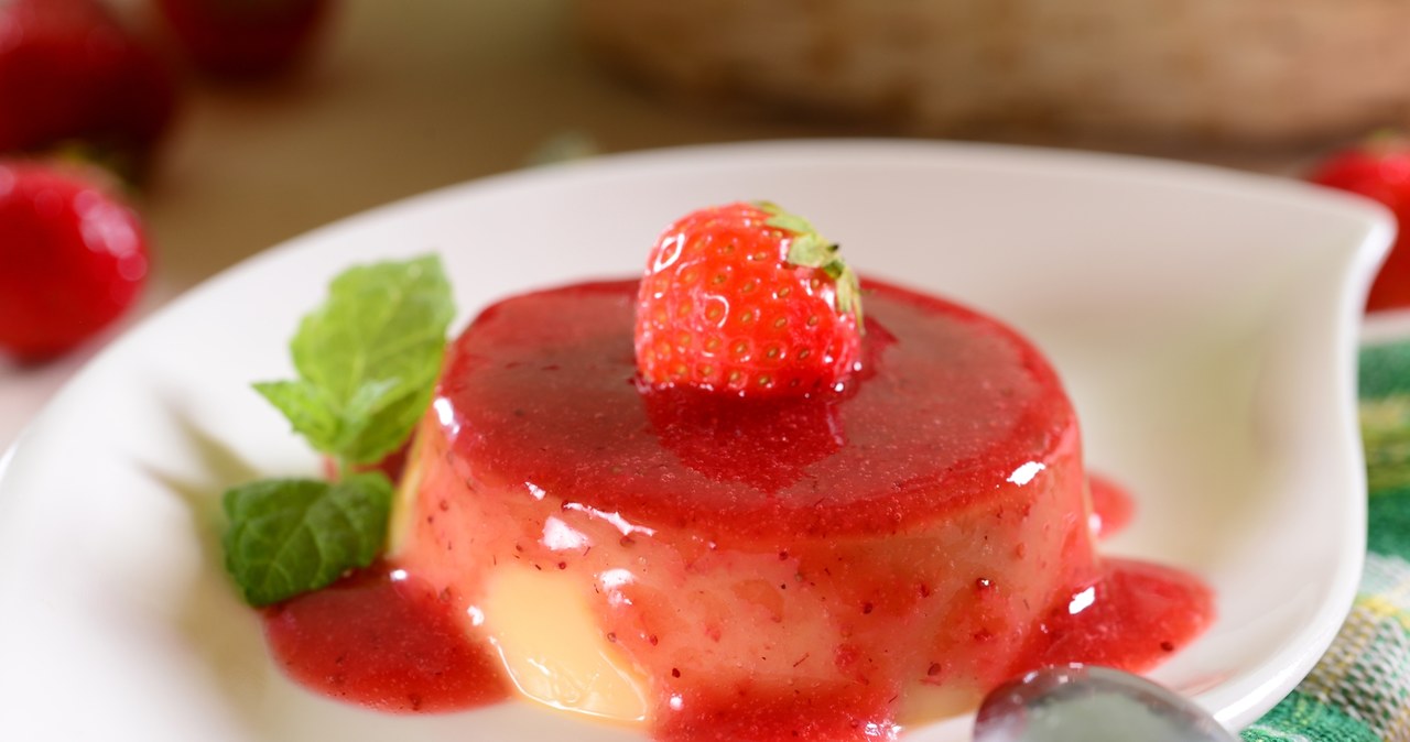 Legumina to deser łudzący podobny do panna cotty. Ma jednak inną konsystencję. /123RF/Picsel, 123RF/Picsel /Pixel
