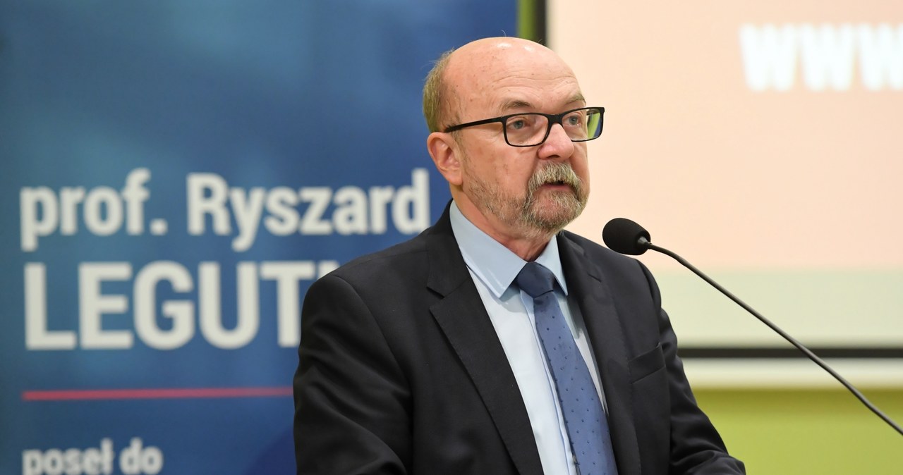 Legutko: Słyszymy żądania, by polski rząd został de facto ska­sowany 