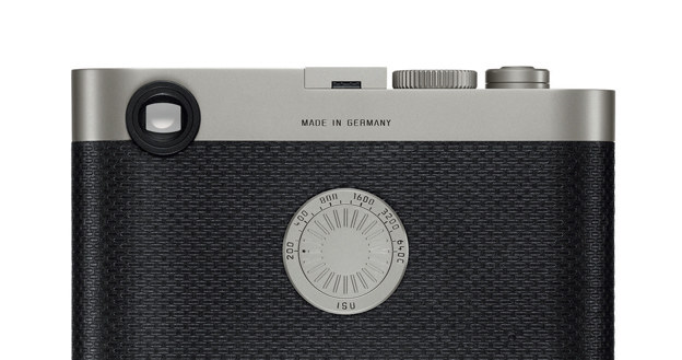 Leica M Edition 60 jest aparatem cyfrowy, ale nie ma wyświetlacza. /materiały prasowe