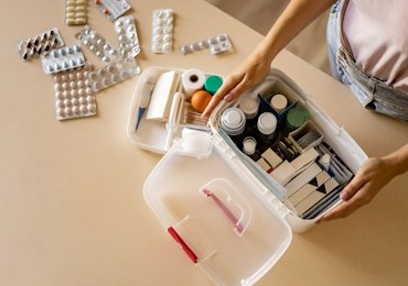 Lek na ból i gorączkę wycofany. GIF: Zwróć go do apteki