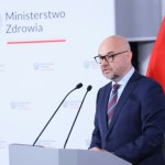 Lekarz ma wybierać między publiczną a prywatną praktyką? Prezes NFZ komentuje
