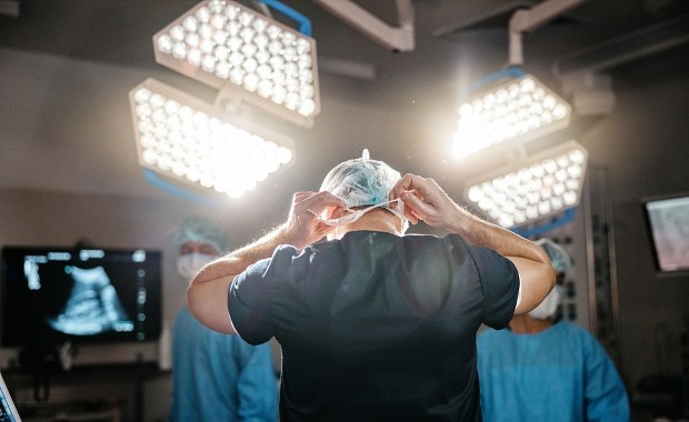 Lekarz usunął wątrobę zamiast śledziony. Ruch ławy przysięgłych