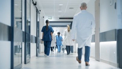 Lekarz zarobił 400 tys. euro w 10 dni. Skandal w publicznym szpitalu 