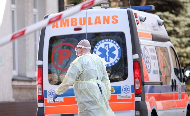 Lekarze mają pracować tylko w jednym miejscu. To może zburzyć setki szpitalnych grafików