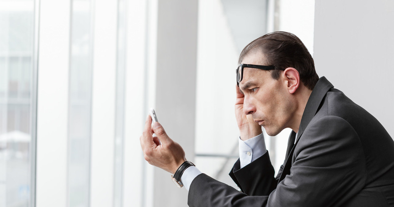 Lekarze potwierdzają: Ekrany smartfonów mają negatywny wpływ na nasz wzrok /123RF/PICSEL
