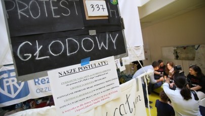 Lekarze rezydenci ostrzegają: Protest w formie głodówki rozleje się na cały kraj