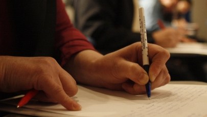 Lekcja ortografii. Pisownia liczebnika "pół"