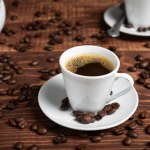 Leki, których nie powinno się łączyć z kawą. Lista może zaskoczyć