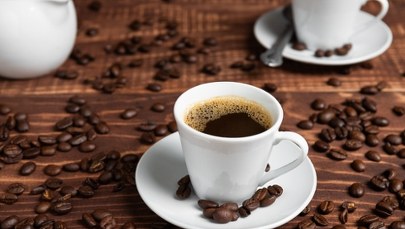 Leki, których nie powinno się łączyć z kawą. Lista może zaskoczyć