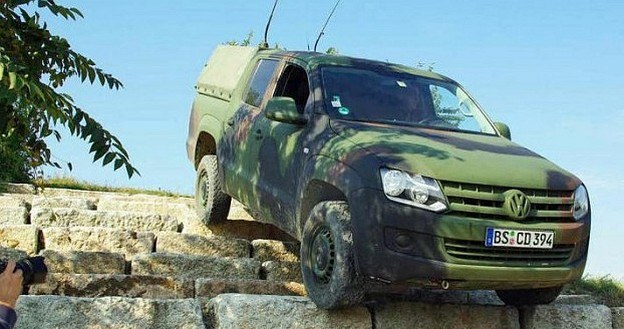 Lekki wielozadaniowy pojazd (LMPV) Rheinmetall Defense na bazie VW Amaroka. /Volkswagen