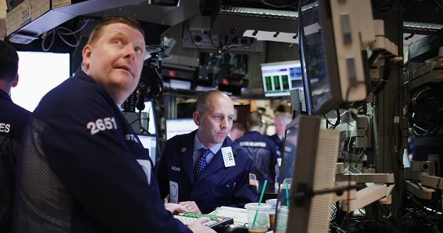 Lekkie spadki na zamknięciu sesji na Wall Street /AFP