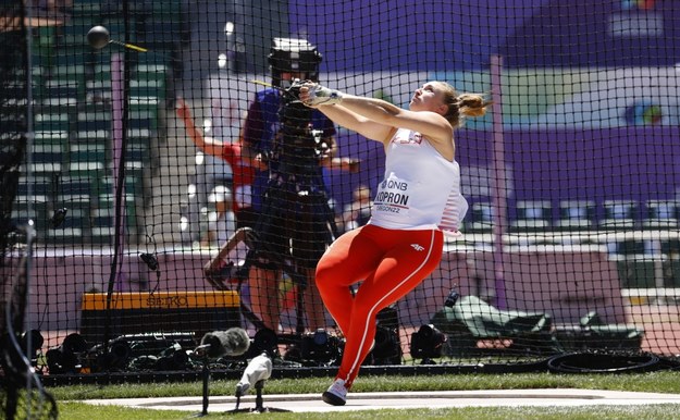 Lekkoatletyczne MŚ - Malwina Kopron odpadła w eliminacjach rzutu młotem /ROBERT GHEMENT /PAP