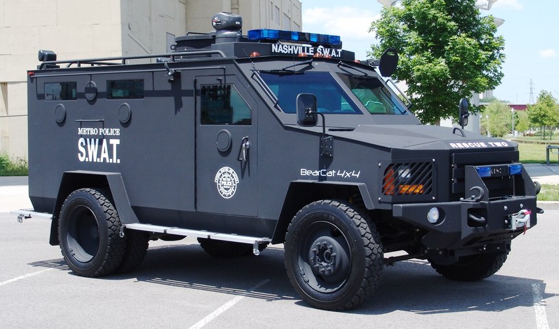 Lenco BearCat wykorzystywany przez SWAT w Nashville /Wikipedia