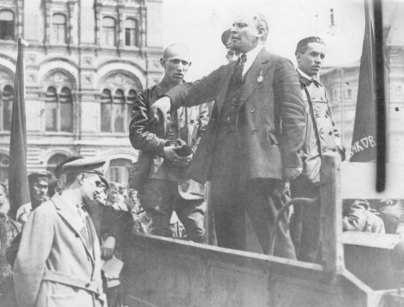 Lenin nawołuje do rewolucji (rok 1917) /Getty Images