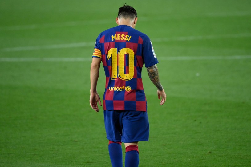 Leo Messi ma o czym myśleć /AFP