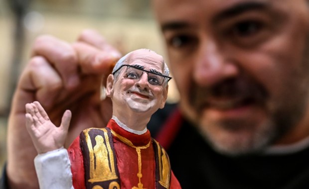 Leon XIV zainspirował neapolitańskich szopkarzy. Jak go sportretowali?