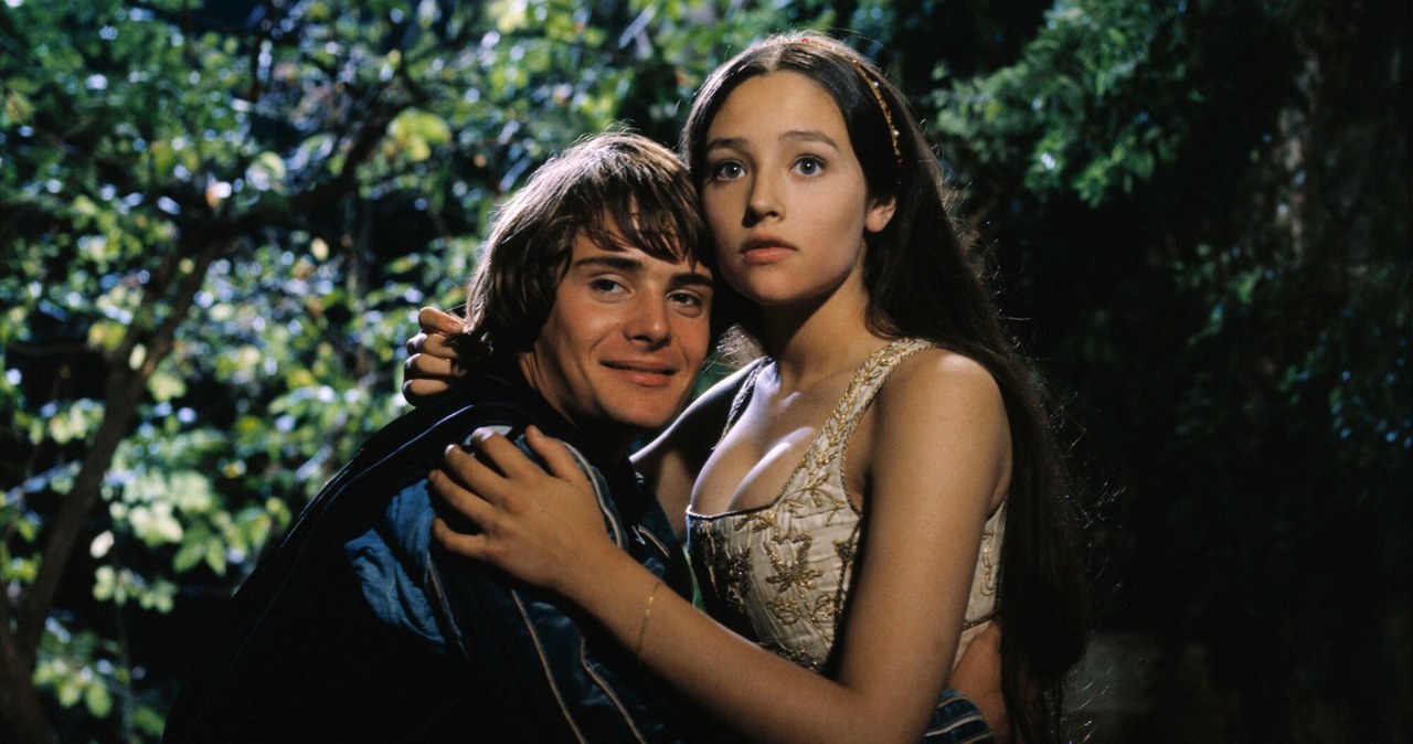 Leonard Whiting i Olivia Hussey w filmie "Romeo i Julia" w reżyserii Franco Zeffirellego /BHE Films/Verona Produzione/Dino de Laurentiis Cinematografica /East News