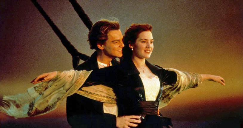 Leonardo DiCaprio i Kate Winslet w scenie z filmu "Titanic" /AKPA