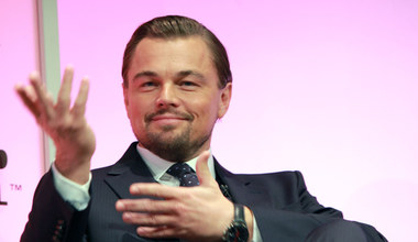 Leonardo DiCaprio przyleciał na szczyt klimatyczny samolotem popularnej linii! Zrezygnował z prywatnego odrzutowca!