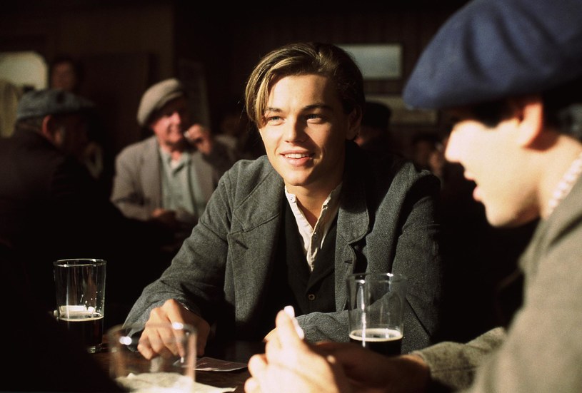 Leonardo DiCaprio w filmie "Titanic" /materiały dystrybutora