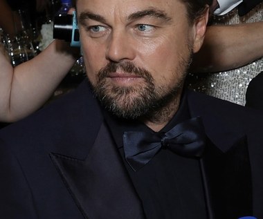 Leonardo DiCaprio z wąsami! Są zdjęcia z planu nowego filmu gwiazdora 