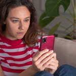 telefon Lepiej nie trzymaj tych zdjęć w telefonie. Przyciągają pecha jak magnes