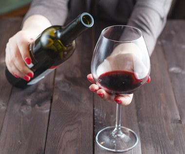 Lepiej postawić na wino. Naukowcy podają dwa powody