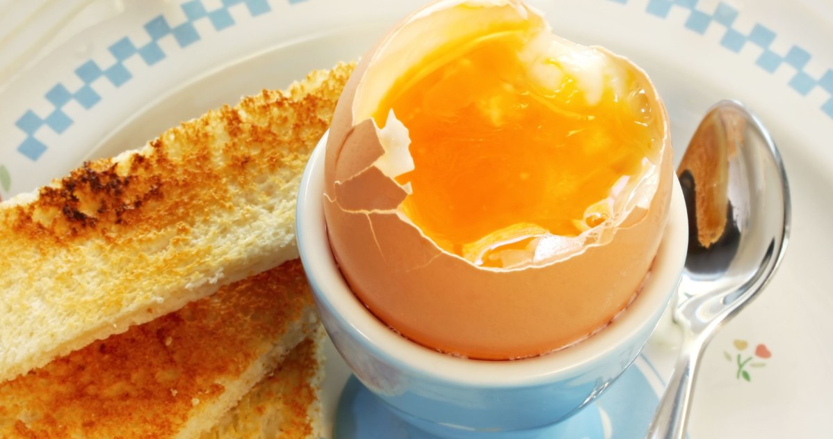 Lepsze jajko na miękko czy na twardo? Odpowiadamy /123RF/PICSEL