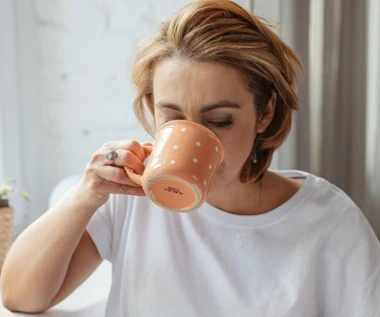 Lepsze niż ciepła woda z miodem z rana. Metabolizm rusza z kopyta, jelita pracują książkowo