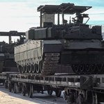 Lepsze od Leopardów? Zmodernizowane rosyjskie czołgi T-80BVM jadą na front