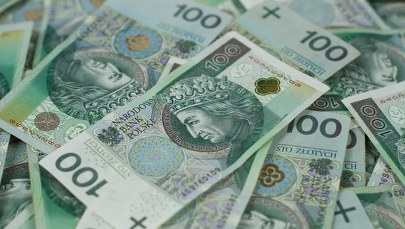 Lepsze od oczekiwań wpływy z podatków. Kilka miliardów więcej