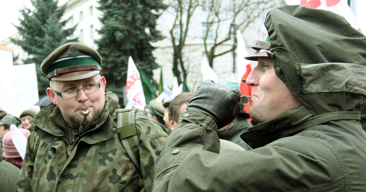 Leśnicy protestowali przed Sejmem 
