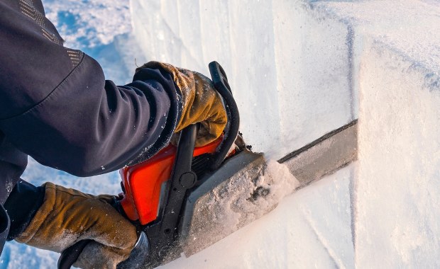 Leśnicy spod Augustowa magazynują lód. Zaskakująca praktyka