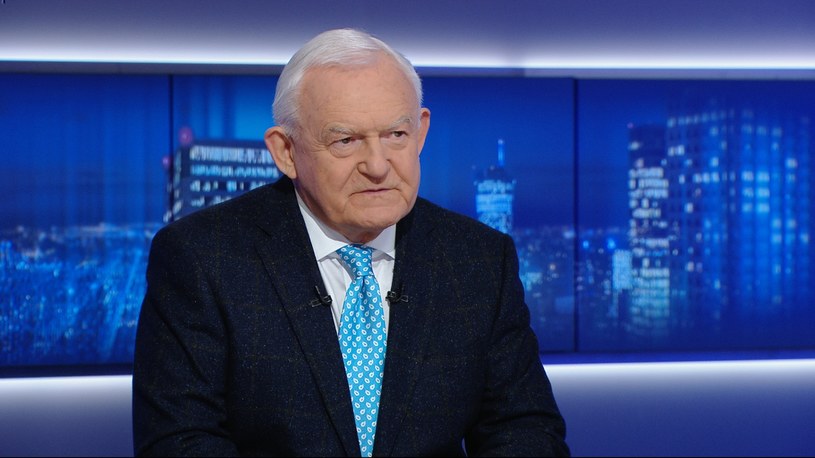 Leszek Miller w studiu "Gościa Wydarzeń" /Polsat News