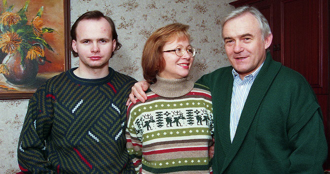 Leszek Miller z żoną i synem (1995 r.)